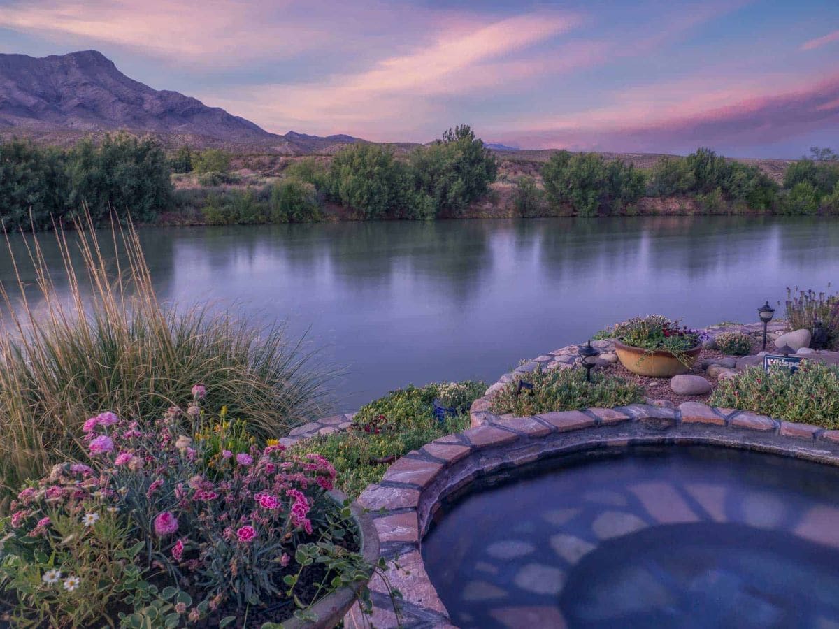 Riverbend Hot Springs