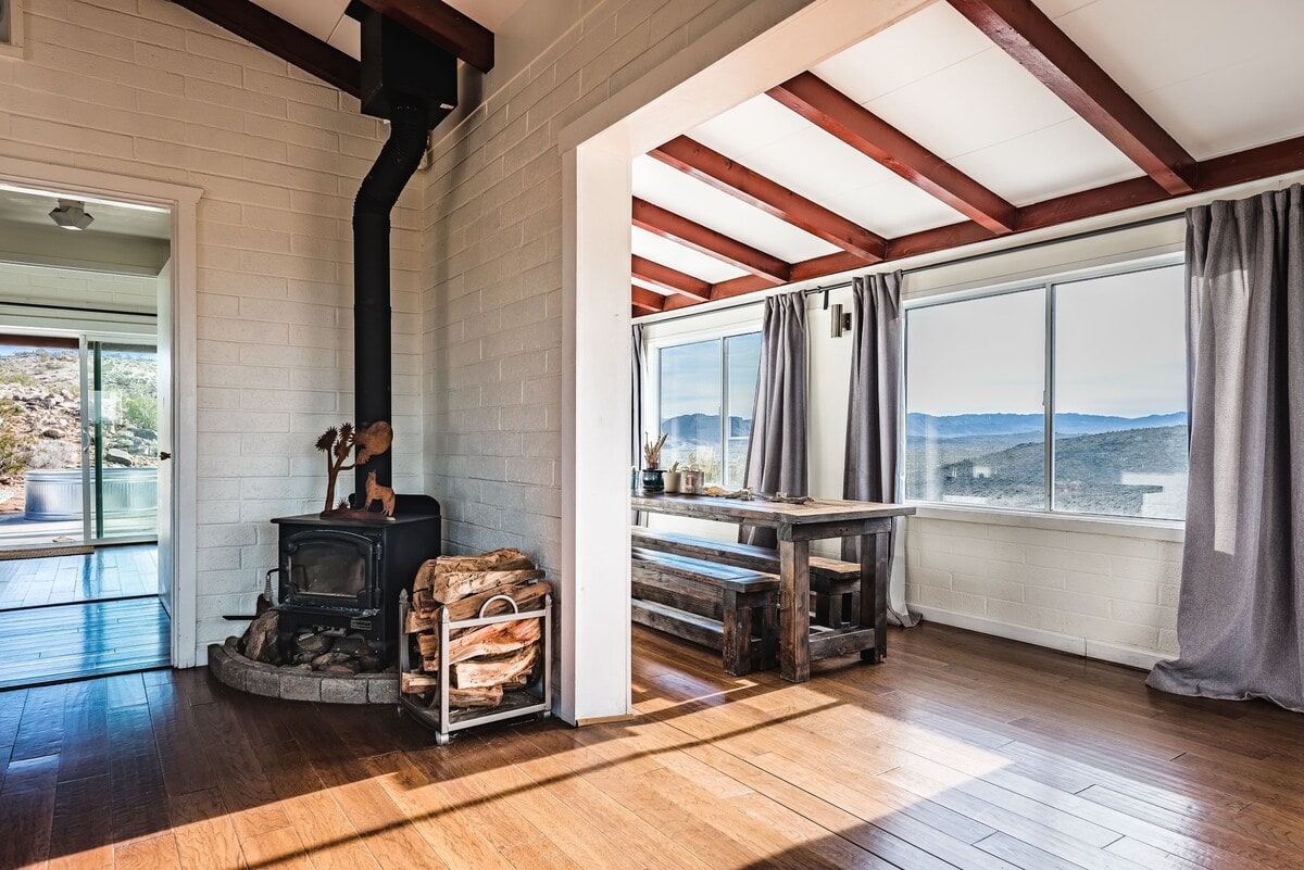 The Joshua Tree Starfire House