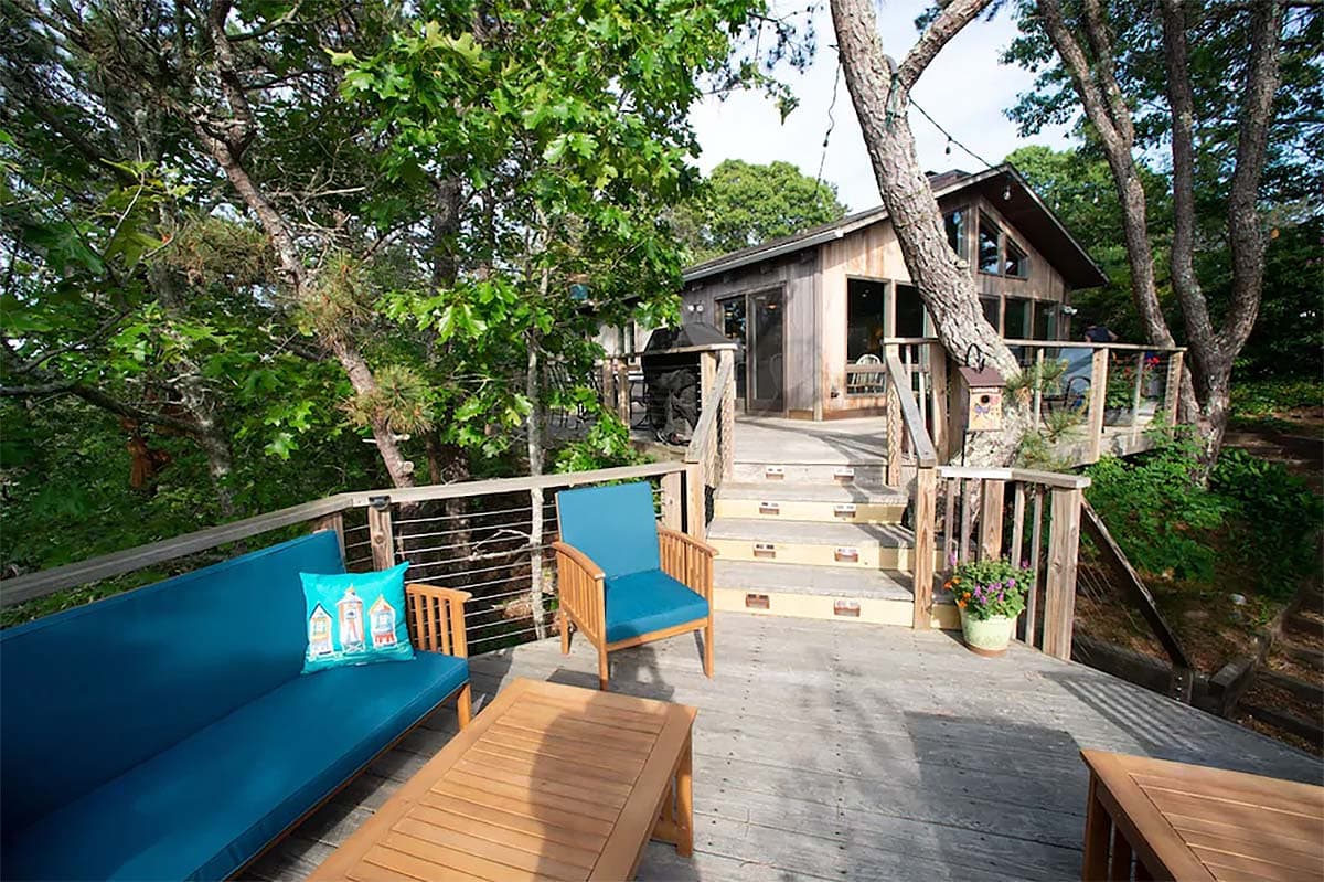 treehouse rental massachusetts